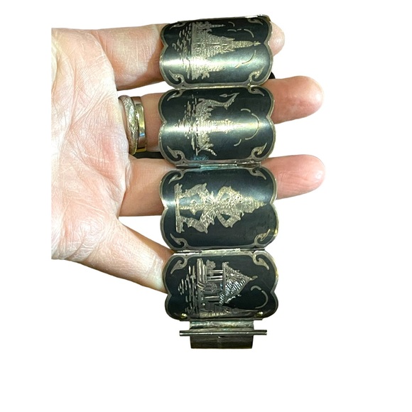 Antique Sterling silver Siam Etched black wnamel symbols Thai bangle bracelet - Picture 7 of 12